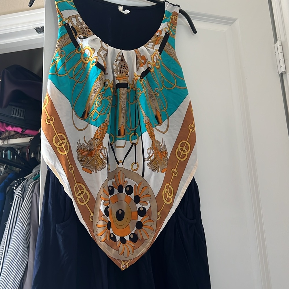 Cute casual sundress with scarf appliqué